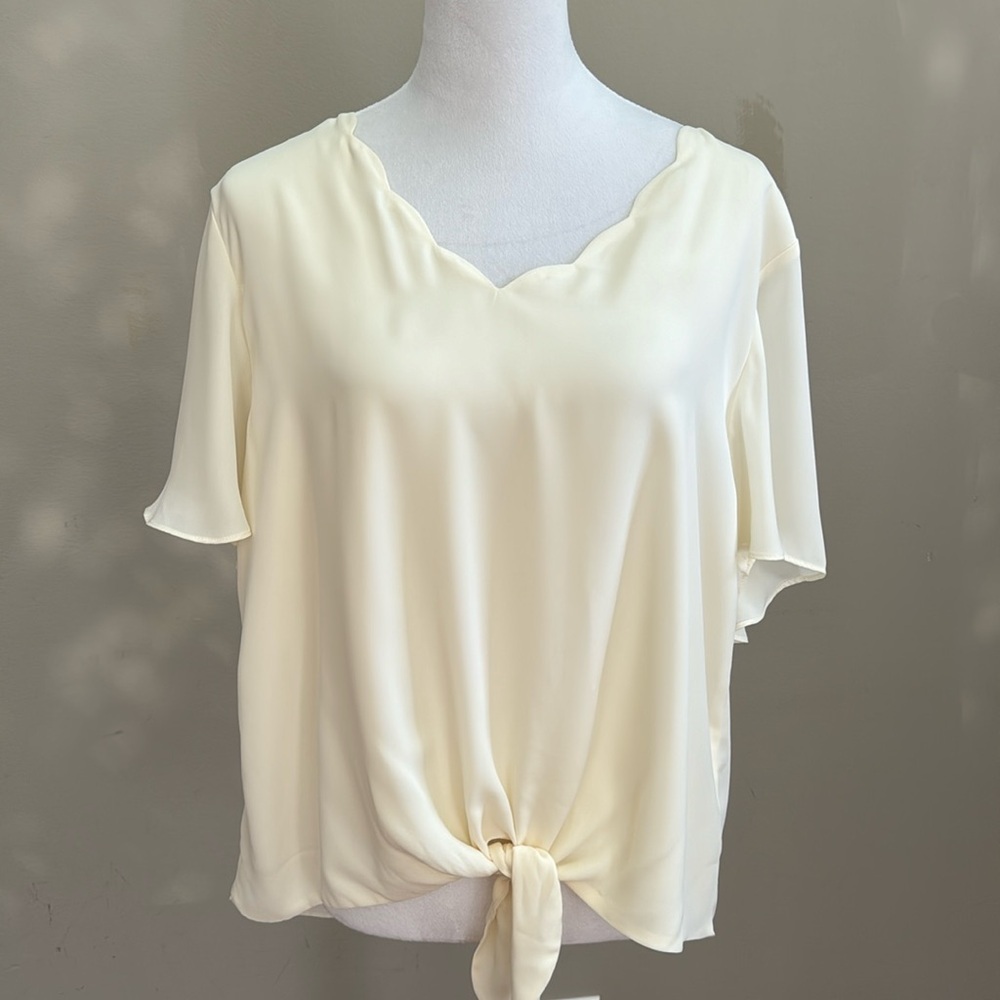 Evereve Allison Joy Lyla Scallop Trim Ivory Tie Front Top Blouse Size XL - NEW
